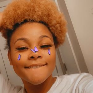 Meet your Posher, Maya